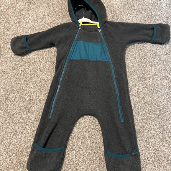 MEC Infant Fleece Bunting Suit – Charcoal Grey (Size 6M) | Warm & Cozy for Fall - Picture 1 of 3